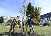 Eine Million Bäume gepflanzt: ŠKODA AUTO erreicht Meilenstein mit CSR-Initiative ,Ein Auto, ein Baum‘