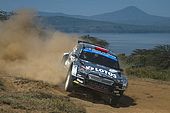 Safari Rallye Kenia: Privatfahrer im ŠKODA FABIA Rally2 evo gewinnen WRC2 bei härtester Rallye des Jahres